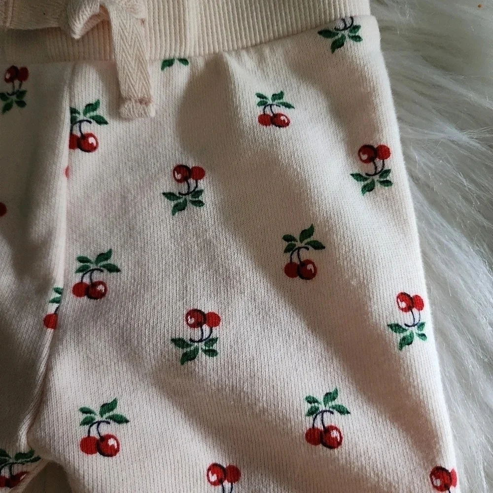*NWT* Janie & Jack Cherry Sweatpants